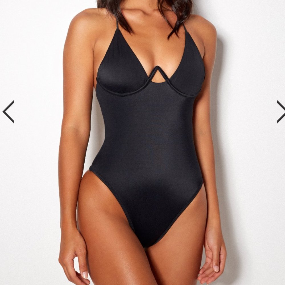 GOOSEBERRY So Chic Plunge One-Piece Black Bathing Suit Small NWT